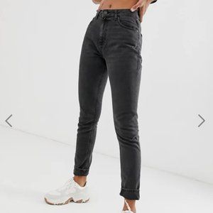 Noisy May Tall Mom Jeans (Black) Size S (W26L36)